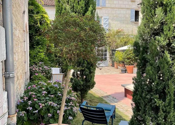 Le Relais Napoleon Apartment *